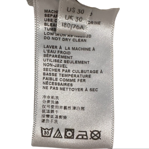 Urban Outfitters High-Rise Mom Jean Shorts - Size 30 - Picture 8 of 10